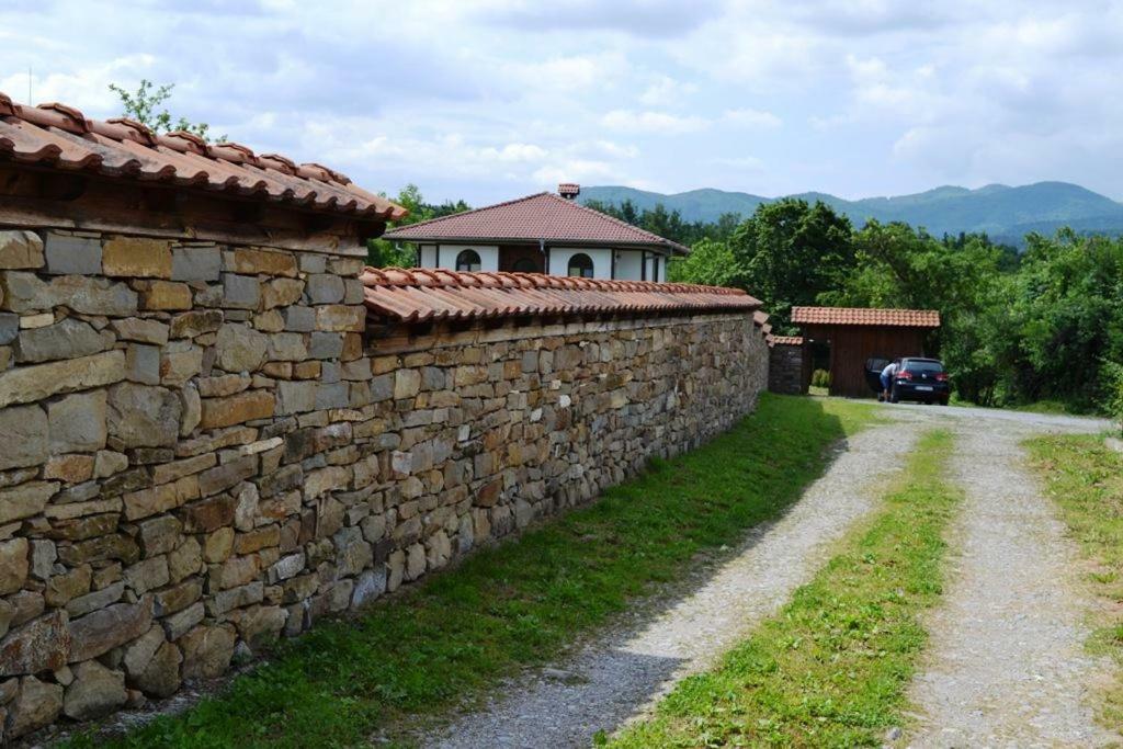 Sichanova Guest House Bruchkovtsi Exterior photo